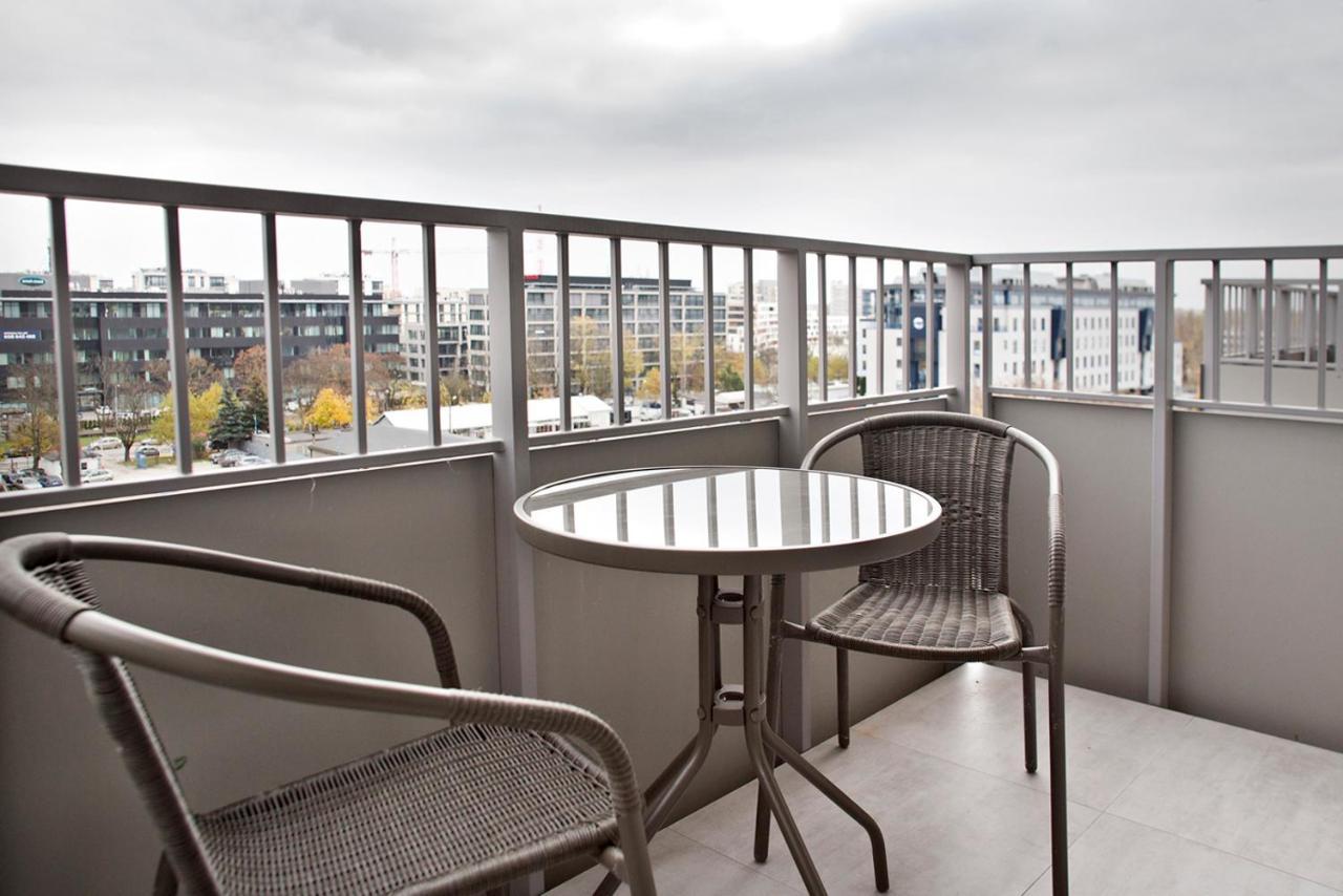 Komputerowa Serviced Apartments By P&O Warsaw Exterior photo